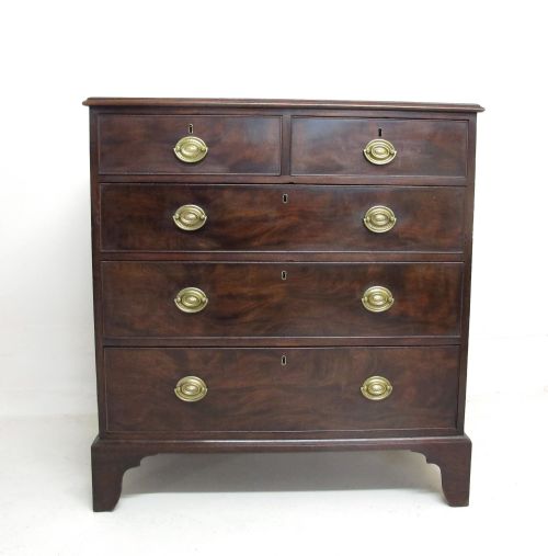 Georgian Mahogany Chest of Drawers