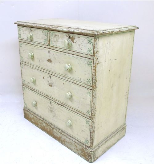 Pine Chest of Drawers