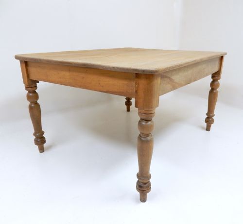 Farmhouse Kitchen Table