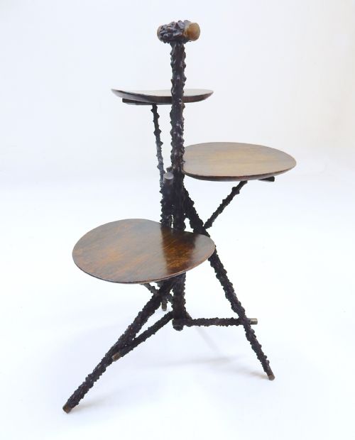 Blackthorn Cake Stand