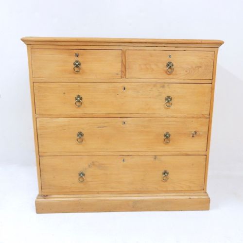 Pine Chest of Drawers