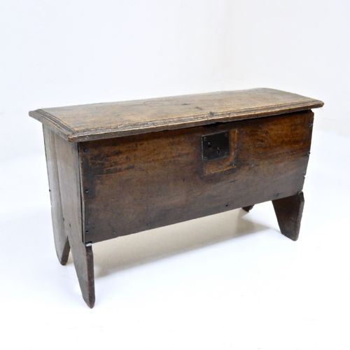 Small Oak Coffer