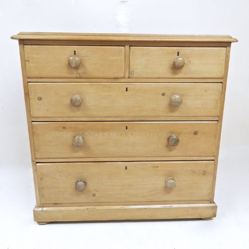 Pine Chest of Drawers