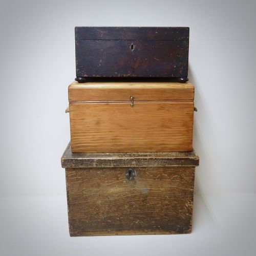 3x Pine Boxes
