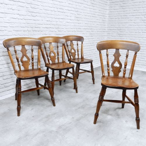 Set 4 Windsor Kitchen Chairs