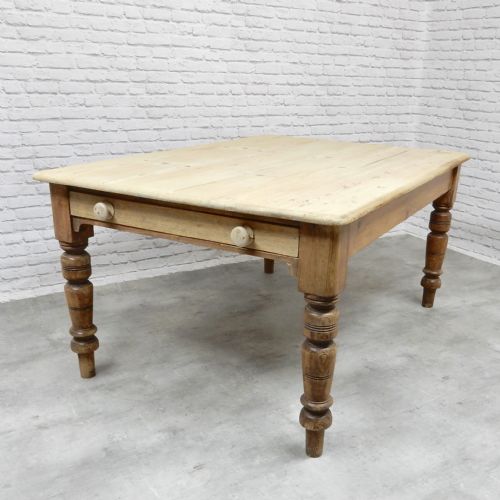 Farmhouse Kitchen Table