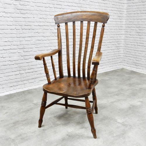Windsor Lathback Armchair