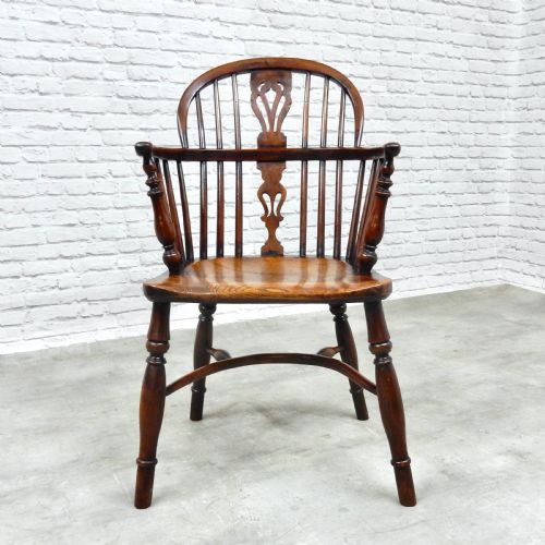 Yew Wood Windsor Armchair