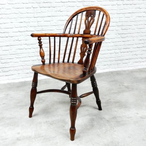 Yew Wood Windsor Armchair