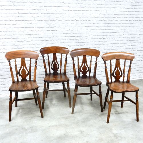 4x Windsor Kitchen Chairs
