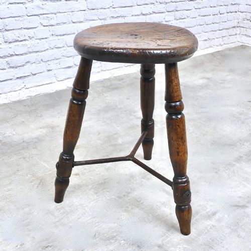 Lacemaker's Stool