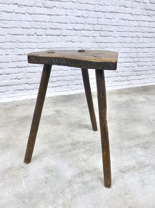 Cutler's Stool