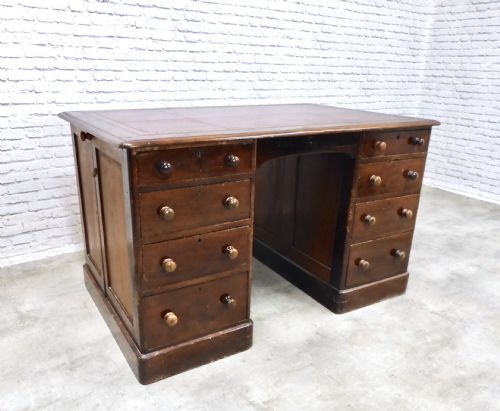 Pine Pedestal Desk
