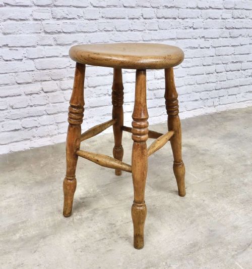 Windsor Stool
