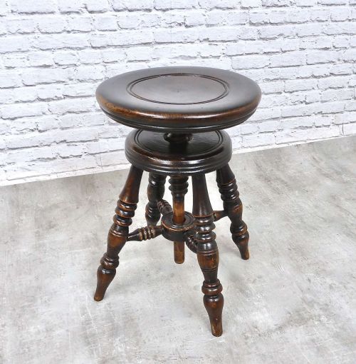 Rise & Fall Sculptor's Stool
