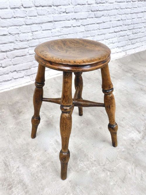 Boston Windsor Stool