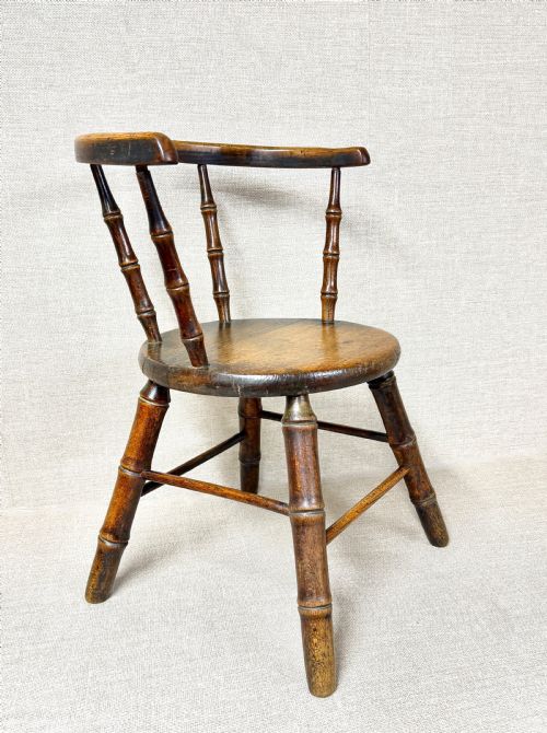 CHILD'S WINDSOR CHAIR - ADDITIONAL PHOTO 4