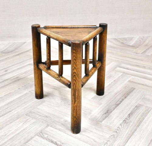 ARTS CRAFTS TRIANGULATED STOOL - ADDITIONAL PHOTO 5
