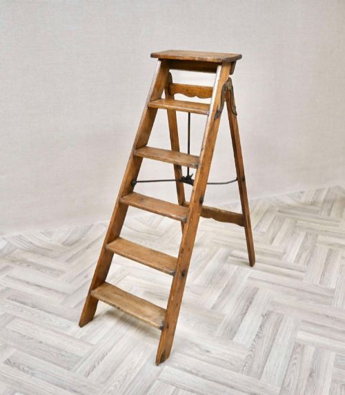 Quality Pioneer Step Ladders