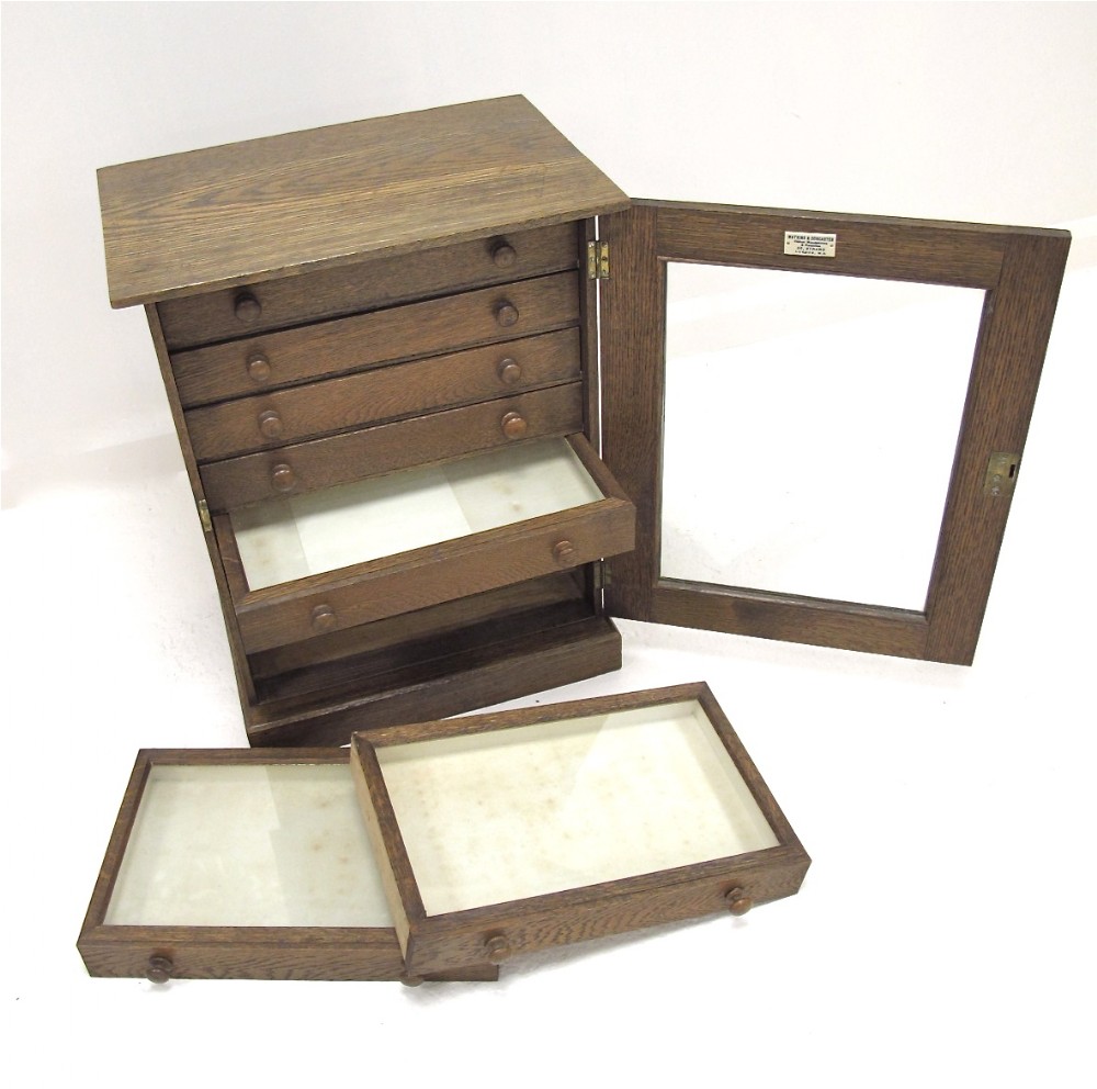 Oak Collector's Chest