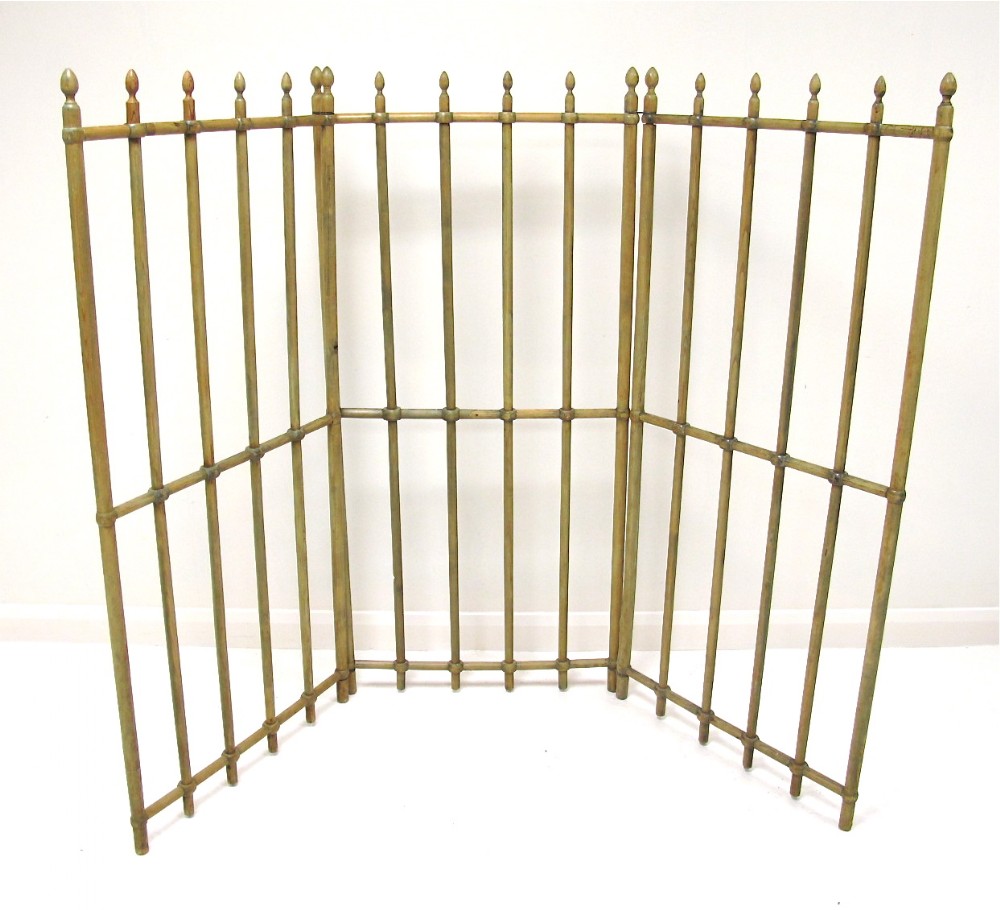 Antique Pine Screen