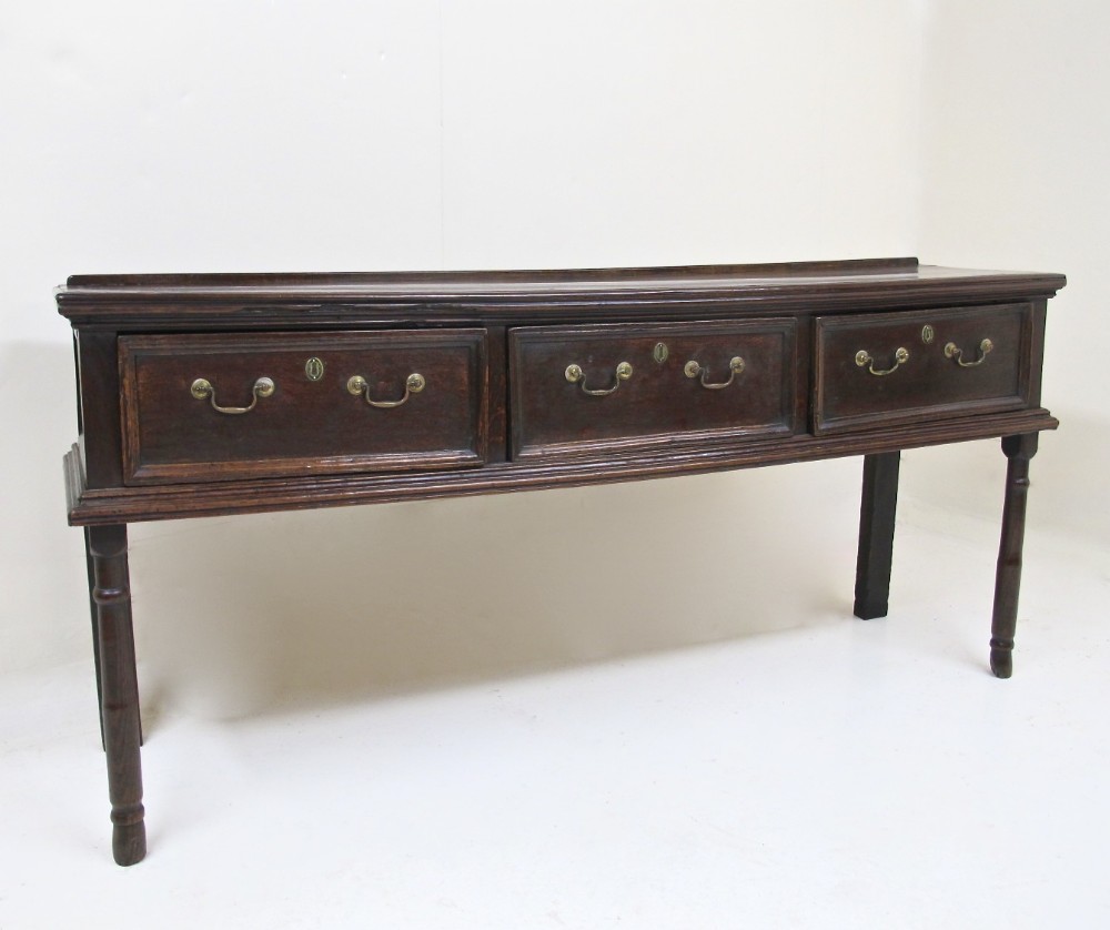 Antique Oak Base