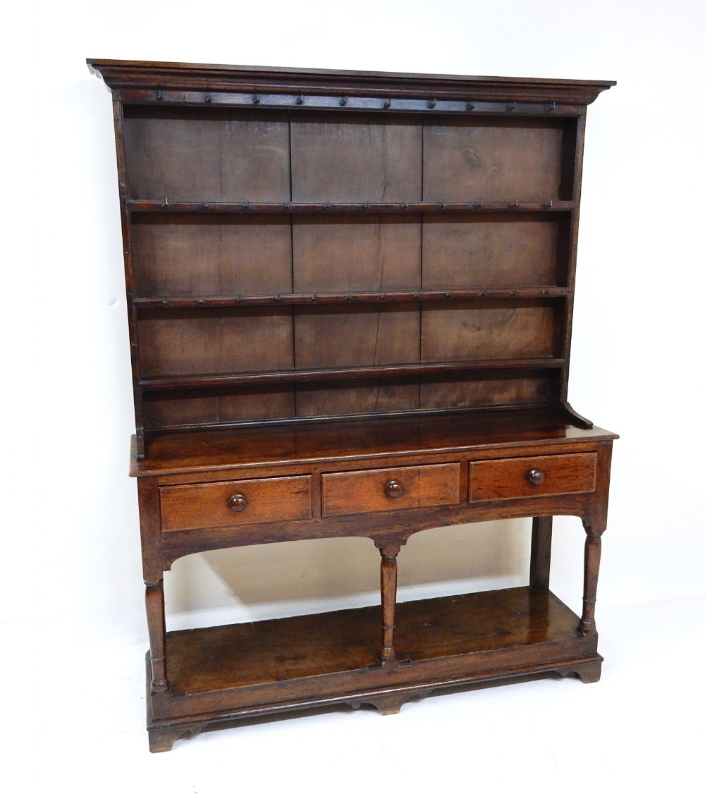 Small Oak Dresser
