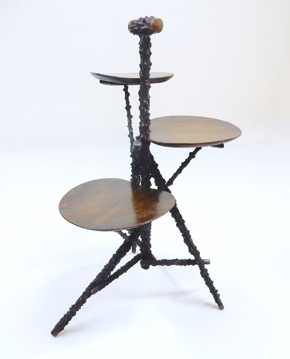 Blackthorn Cake Stand