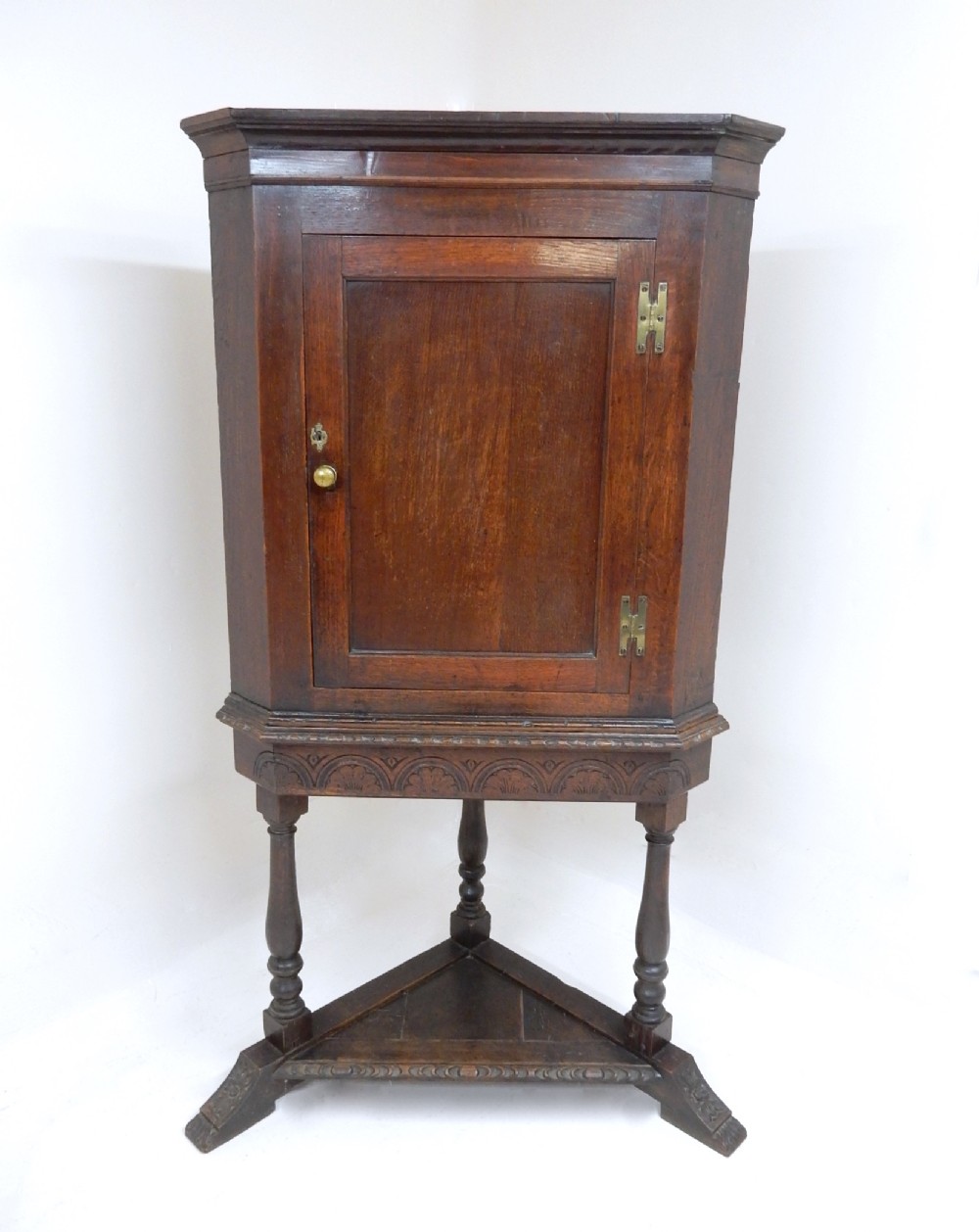 Oak Corner Cupboard