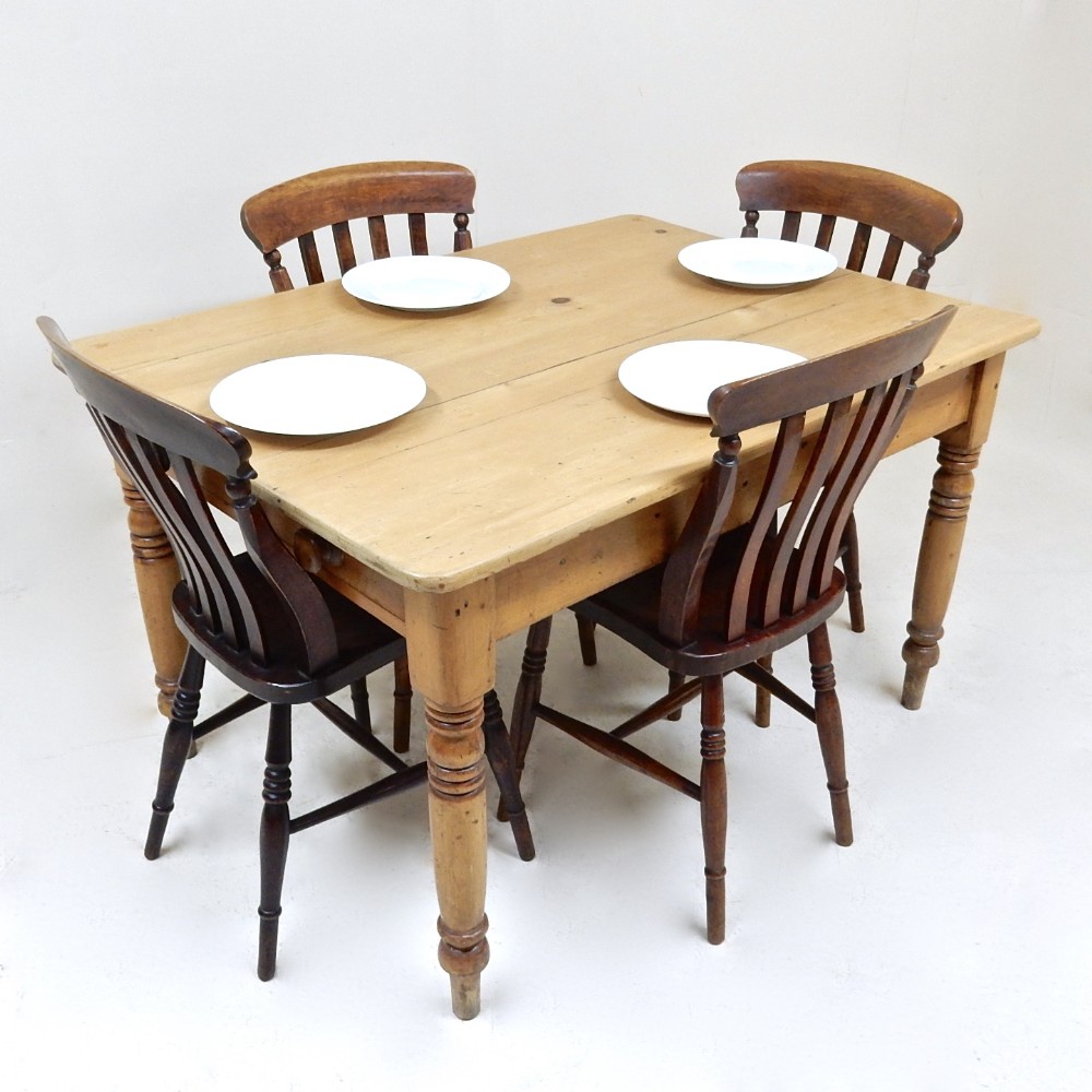 Pine Kitchen Table