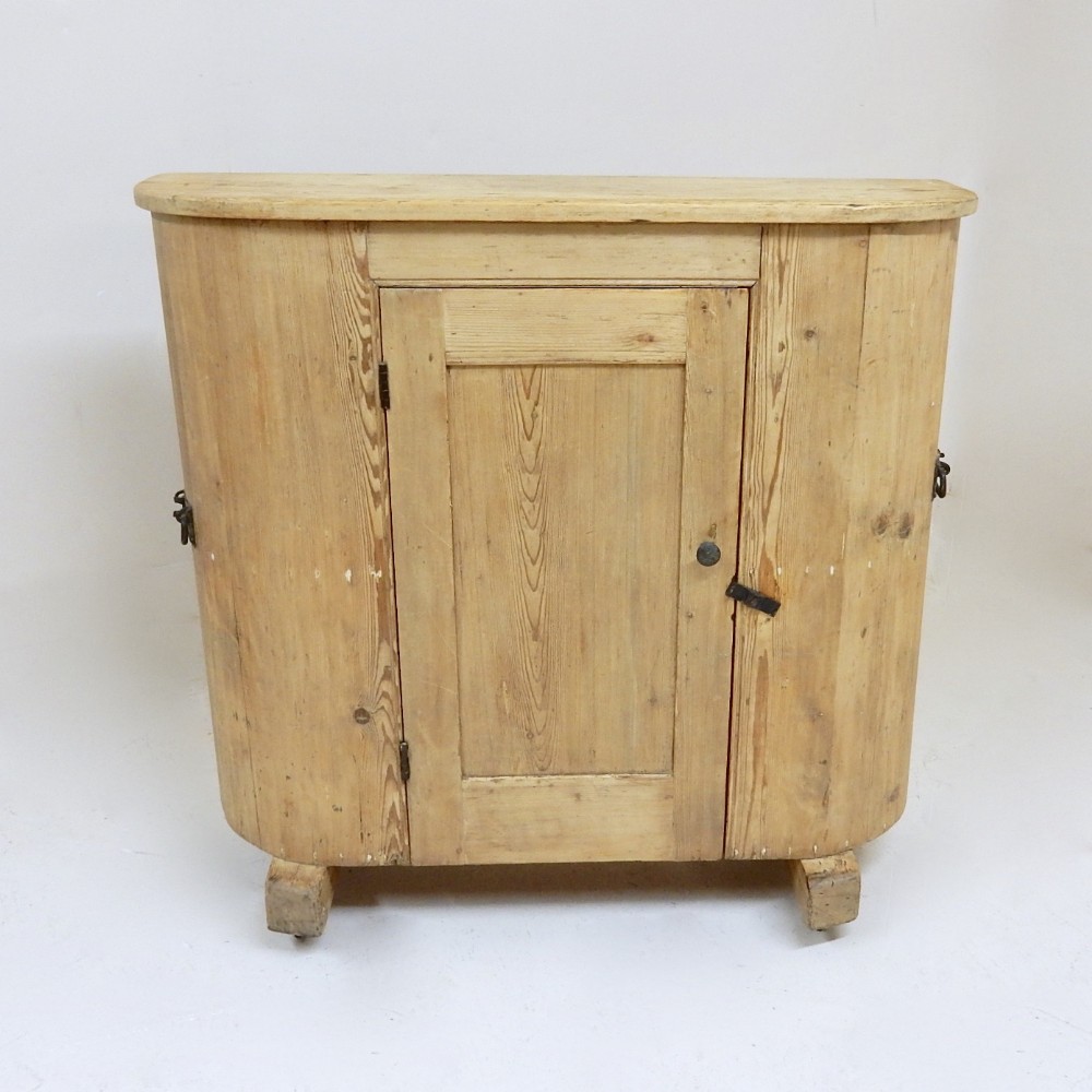Antique Pine Huffer