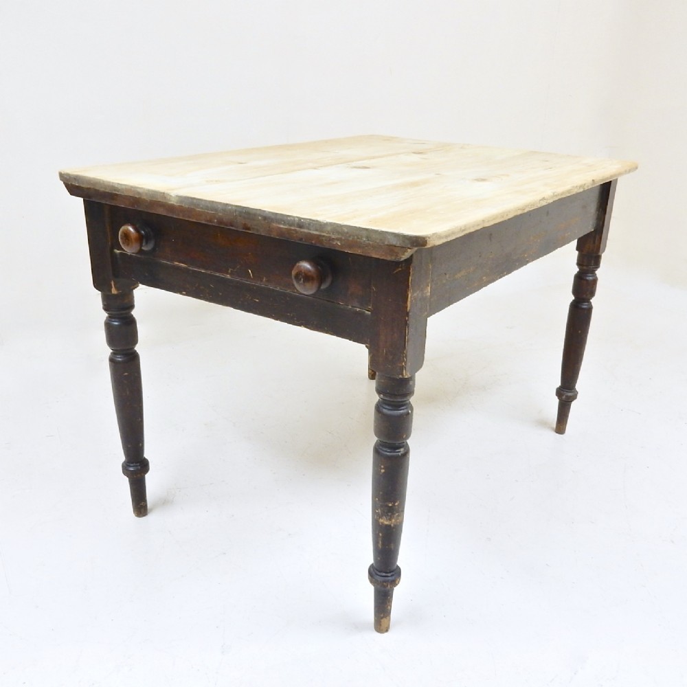 Pine Kitchen Table