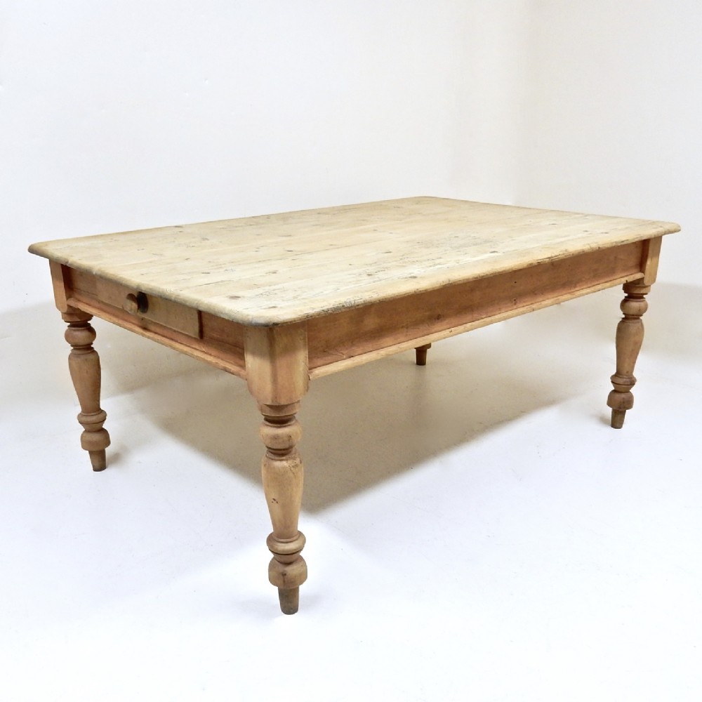 Pine Farmhouse Table