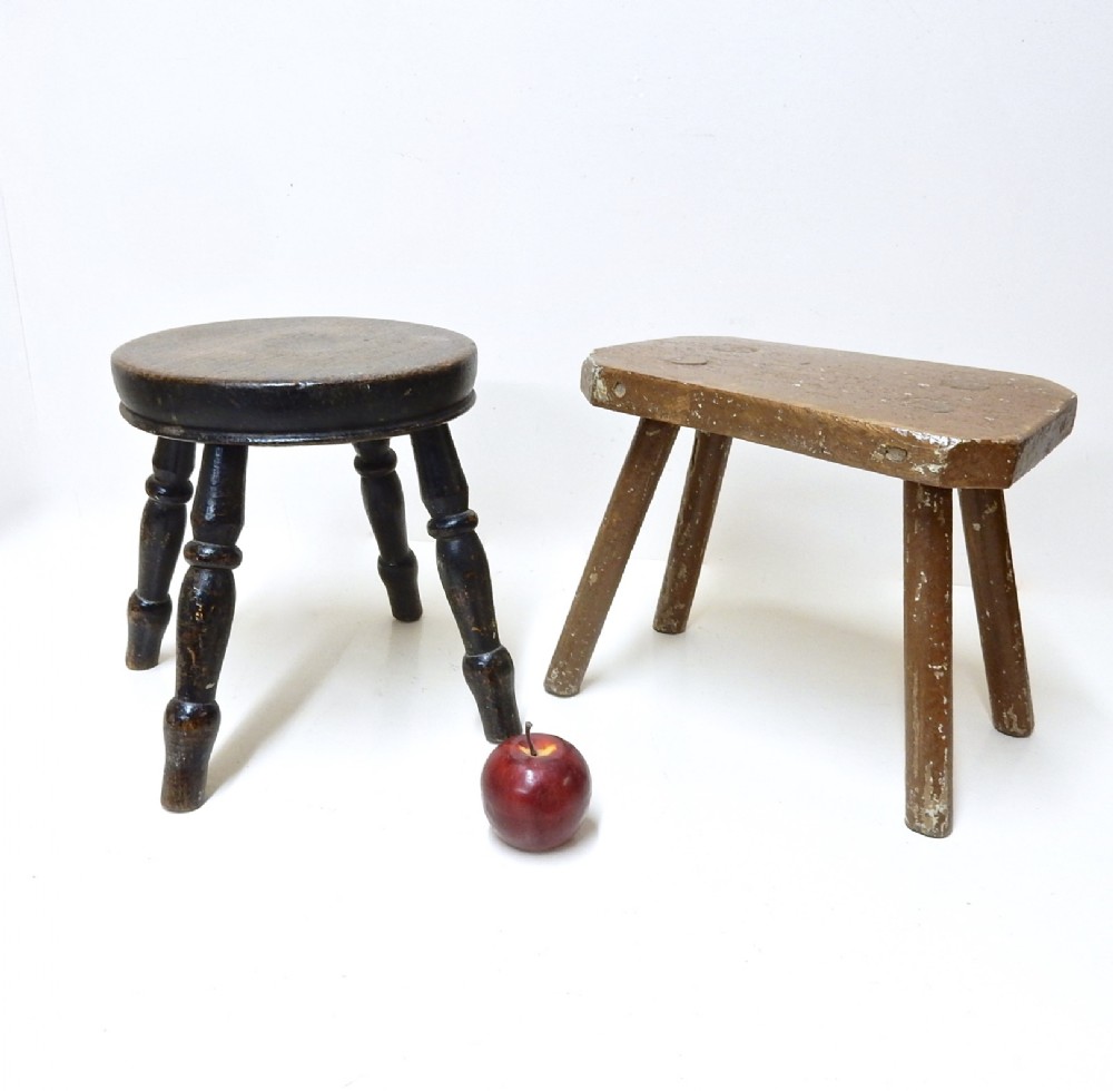 2x Country Stools