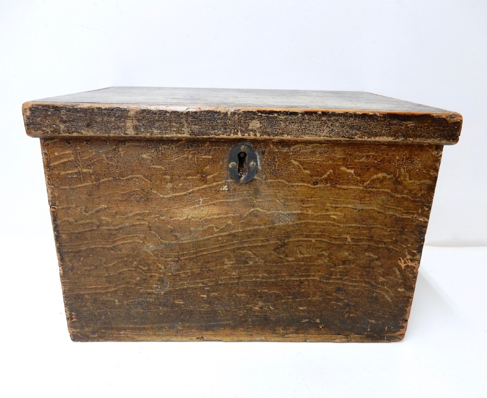 3x Pine Boxes View V