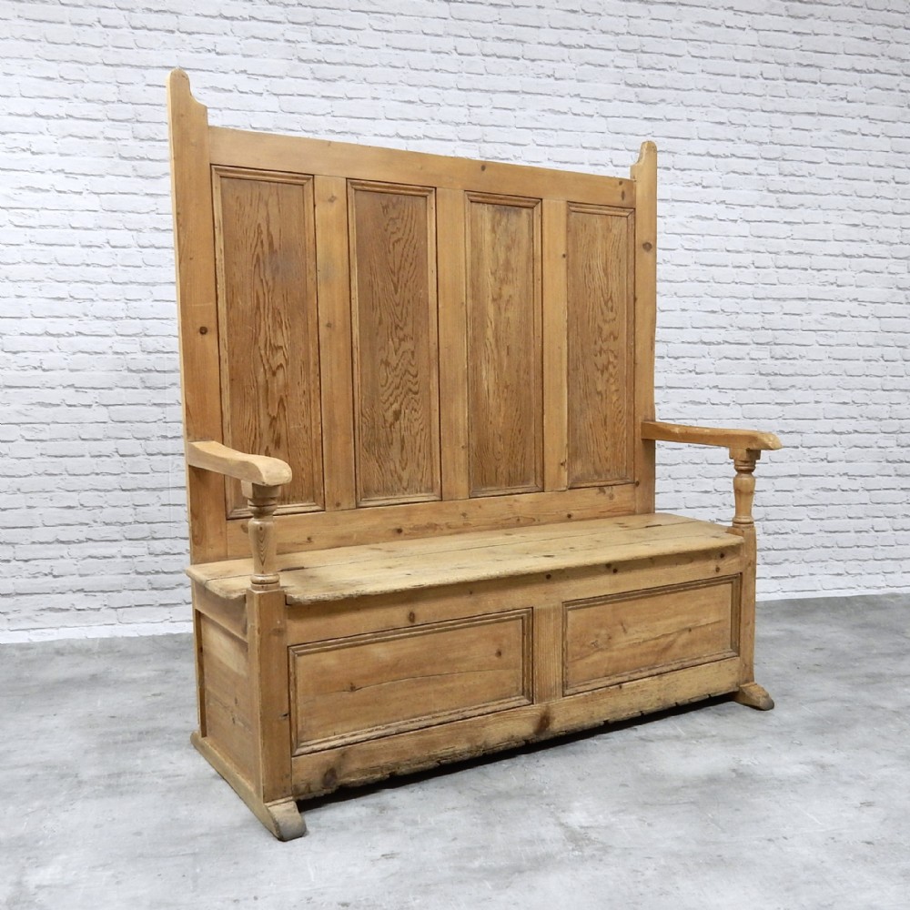 Pine Box Settle