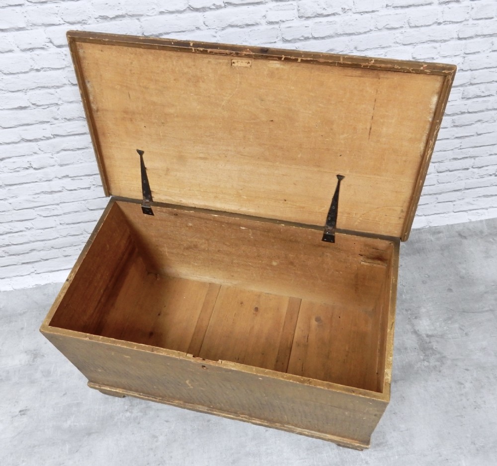 Blanket Chest with Original Paintwork View VI