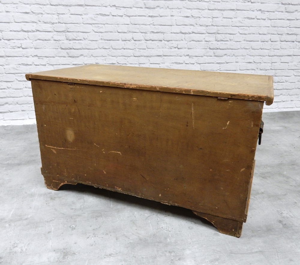 Blanket Chest with Original Paintwork View VII