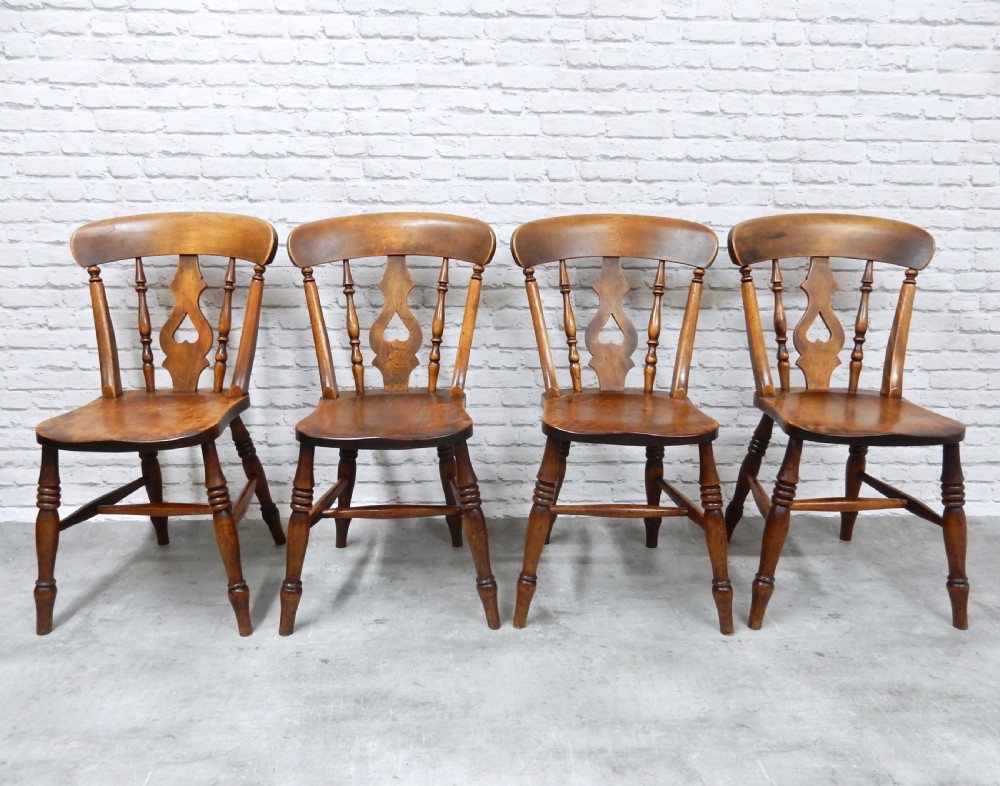 Set 4 Windsor Kitchen Chairs View IV