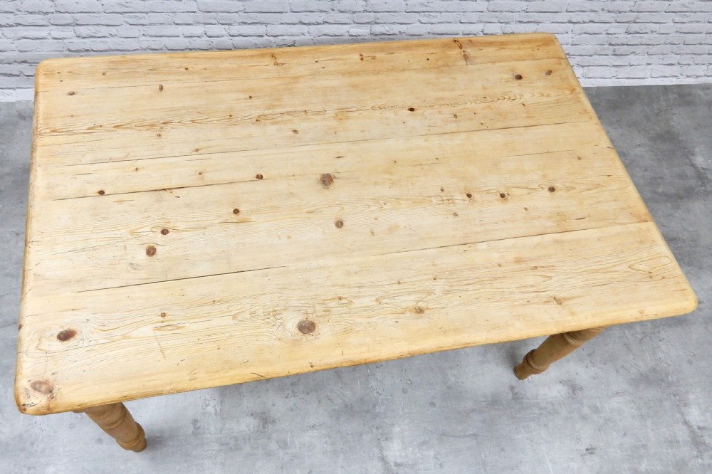 Pine Kitchen Table View VI