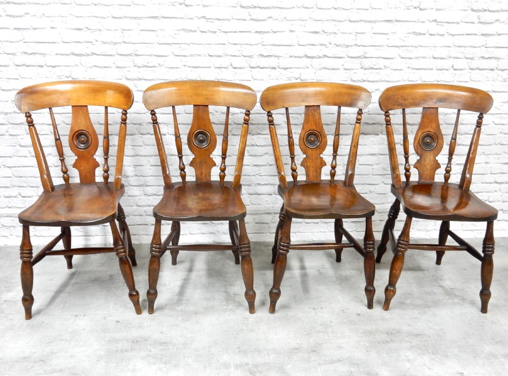 Set 4 Windsor Kitchen Chairs View III