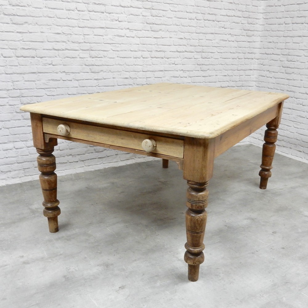 Farmhouse Kitchen Table