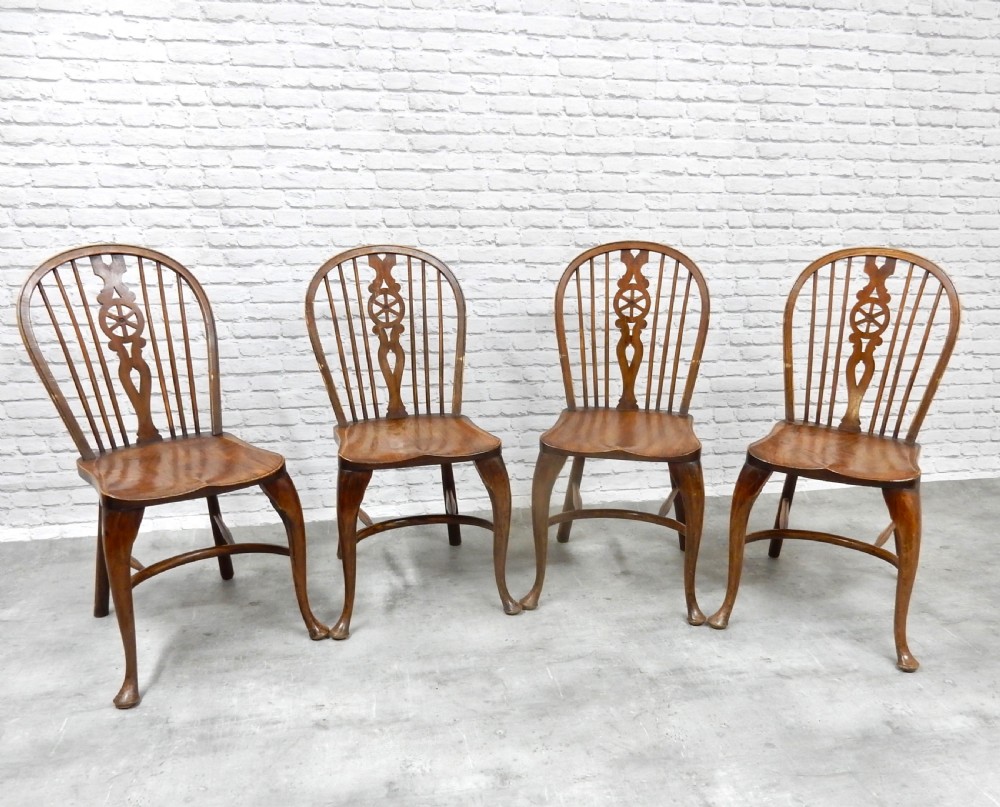 Windsor Chairs x4 View IV