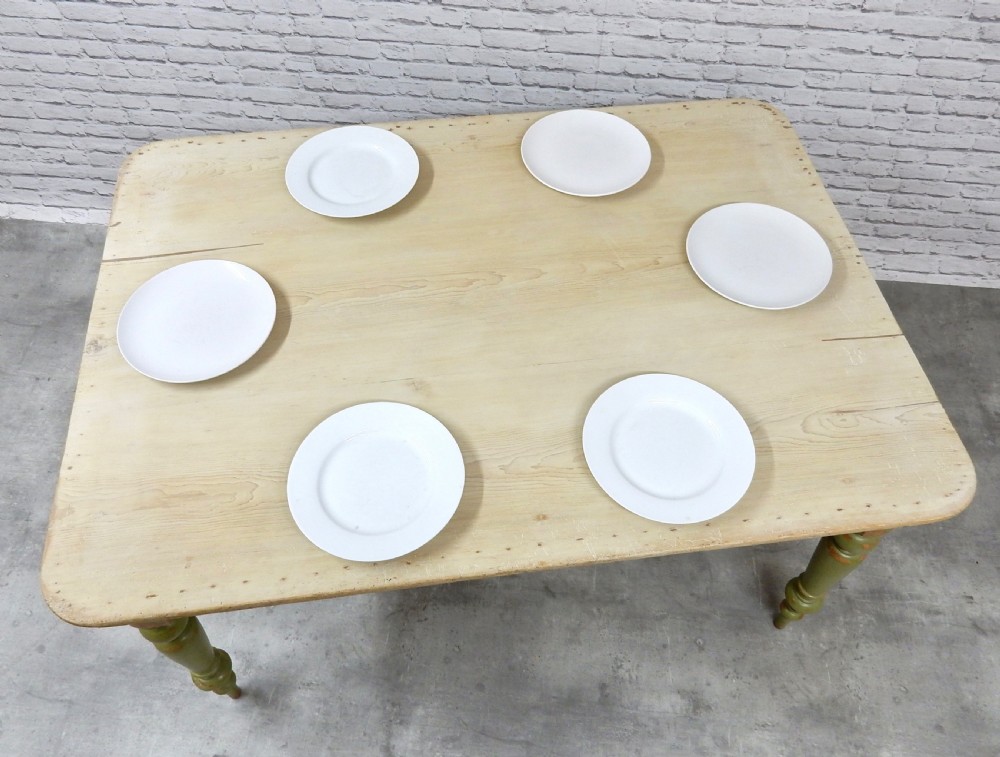 Pine Kitchen Table View VII