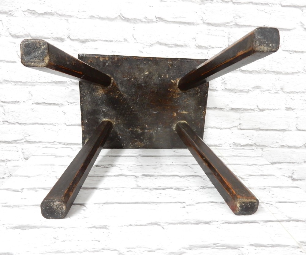 Farmhouse Country Stool View IV
