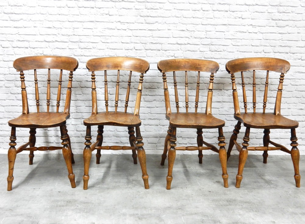 4x Windsor Kitchen Chairs View III