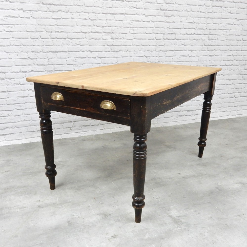 Pine Kitchen Table