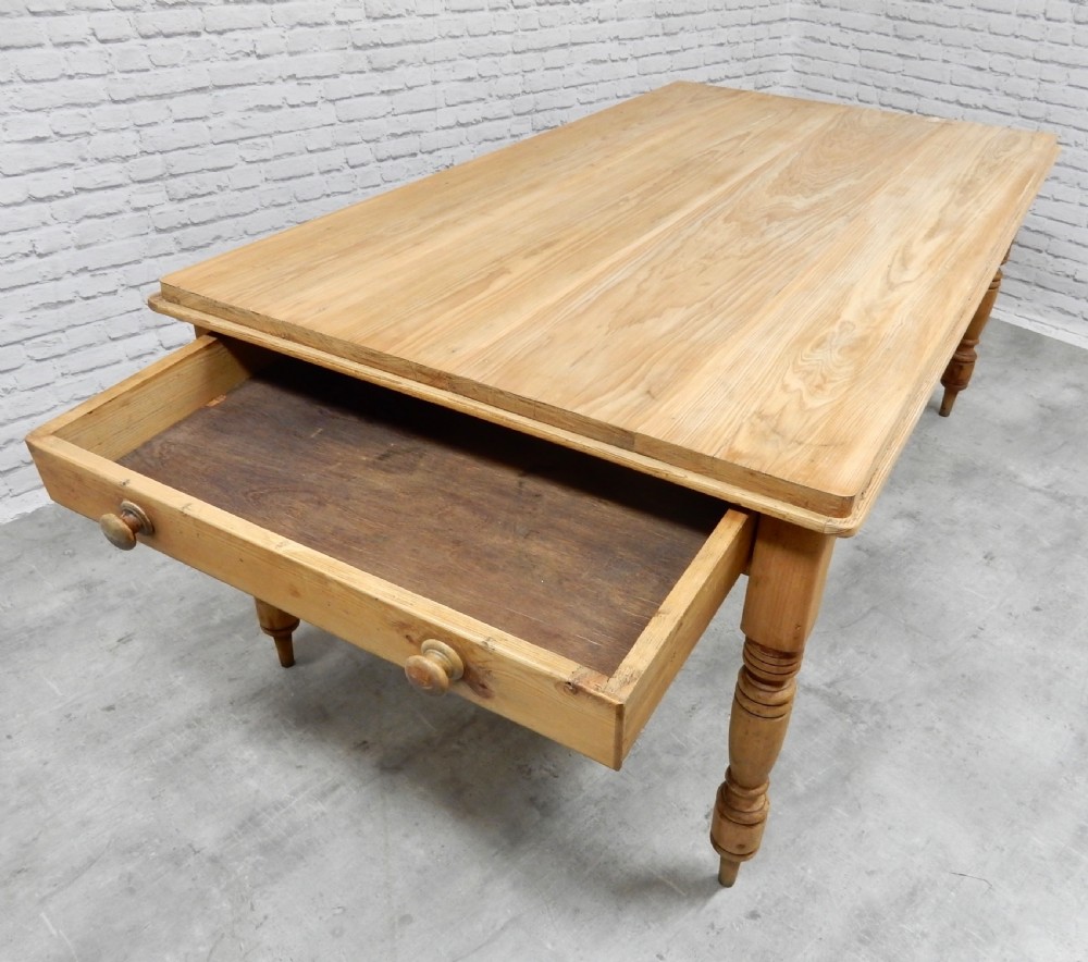 Pine Kitchen Table View V
