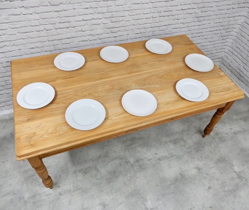 Pine Kitchen Table View VI