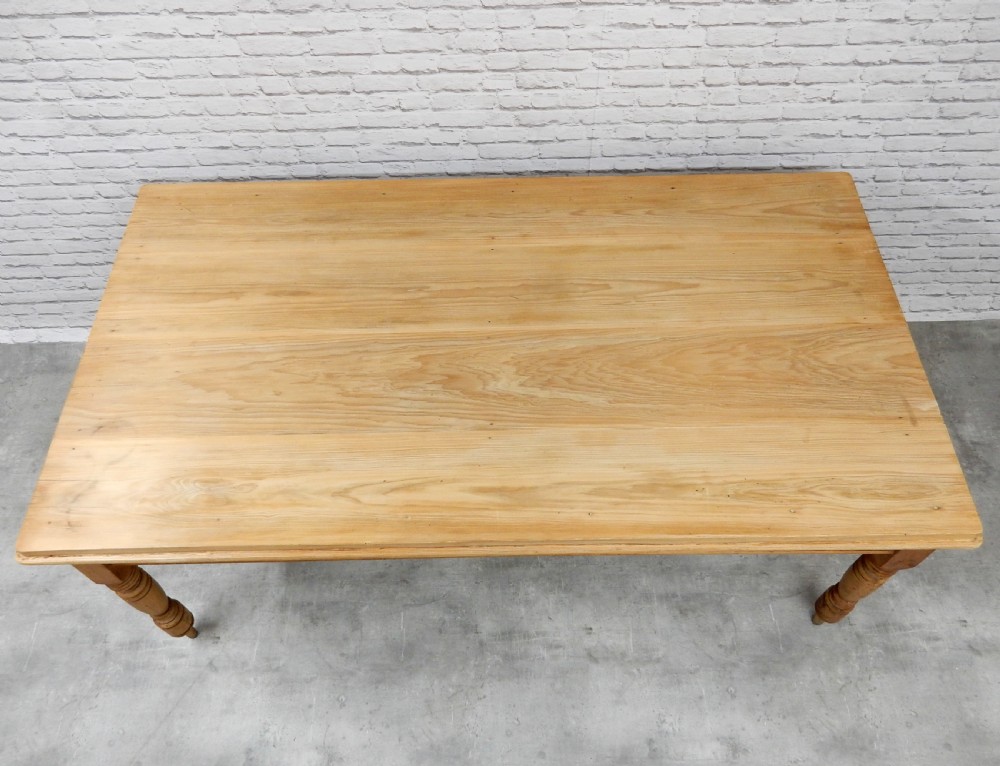 Pine Kitchen Table View VII
